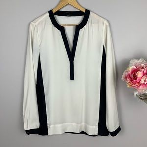 Ann Taylor Flowy white and black top